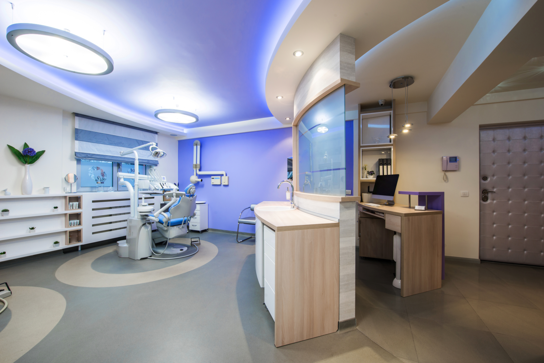 modern-dentist-office_66251428